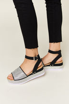 Women's Strappy Flat Sandals with Cushioned Sole for All-Day Comfort
